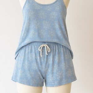Rene Rofe Large Blue Floral Pajama Set Tank and Shorts GUC loungewear